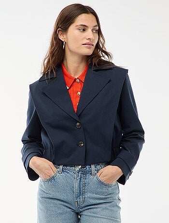 Chaqueta cropped estilo trench
