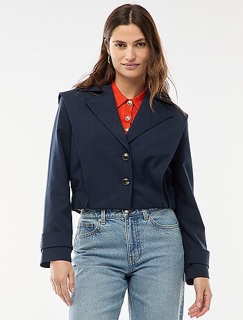 Chaqueta cropped estilo trench