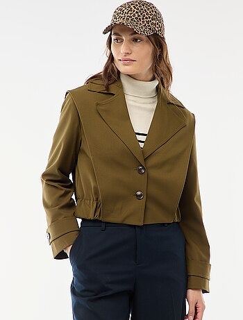 Chaqueta cropped estilo trench