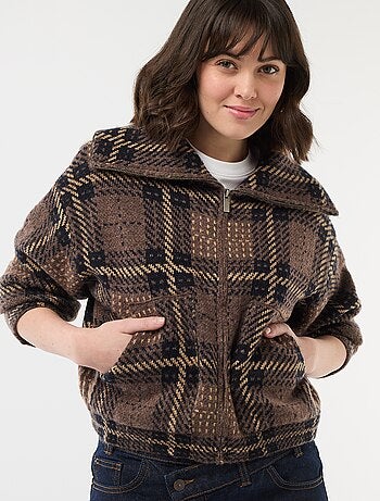 Chaqueta cuello alto