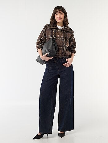 Chaqueta cuello alto