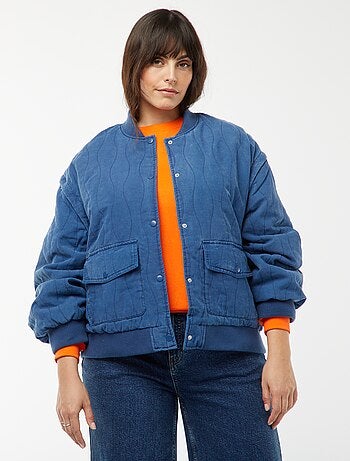 Chaqueta de algodón acolchada con ondas verticales
