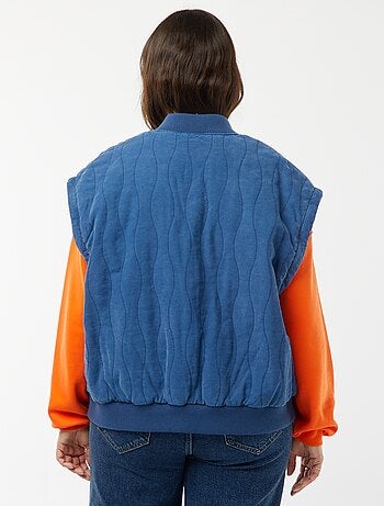 Chaqueta de algodón acolchada con ondas verticales