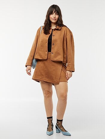 Chaqueta de antelina abotonada lisa