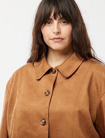 Chaqueta de antelina abotonada lisa