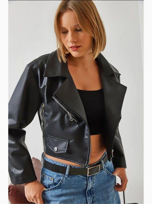 Chaqueta de cuero con detalle de cremallera asimétrica lucci - Kiabi Chaqueta de cuero con detalle de cremallera asimétrica lucci - Kiabi
