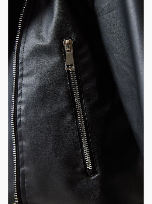 Chaqueta de cuero con detalle de cremallera asimétrica lucci - Kiabi Chaqueta de cuero con detalle de cremallera asimétrica lucci - Kiabi