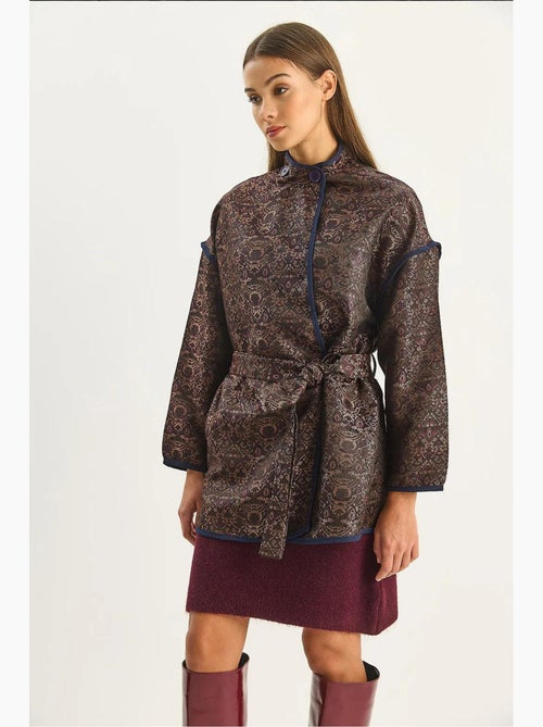 Chaqueta de gran tamaño con cierre de hebilla y estampado jacquard. Lucci - Kiabi