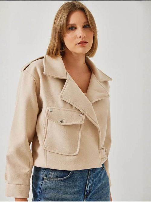 Chaqueta de lana con detalle de un solo bolsillo de bianco lucci - Kiabi Chaqueta de lana con detalle de un solo bolsillo de bianco lucci - Kiabi