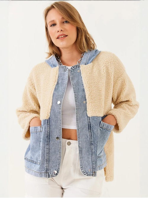 Chaqueta de piel sintética con capucha y detalles vaqueros de bianco lucci - Kiabi Chaqueta de piel sintética con capucha y detalles vaqueros de bianco lucci - Kiabi