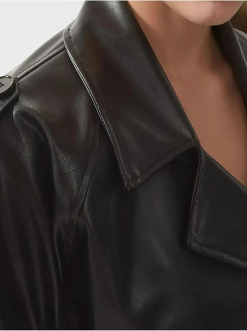 Chaqueta de piel sintética con cinturón bdart - Kiabi Chaqueta de piel sintética con cinturón bdart - Kiabi