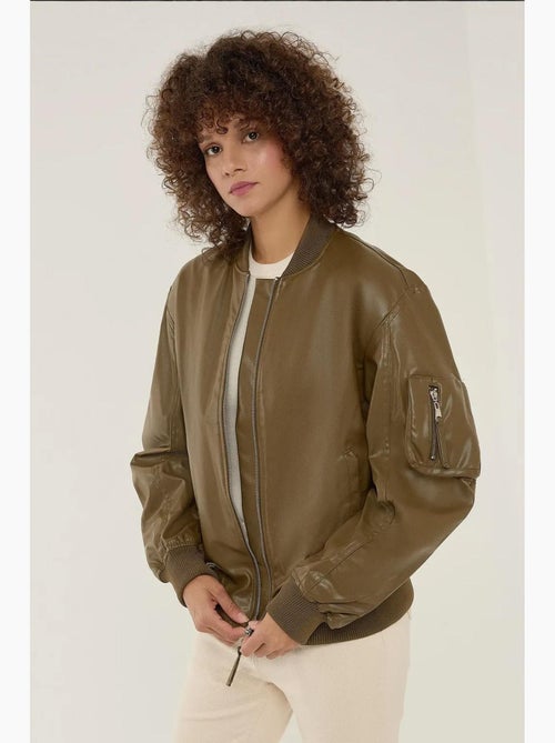 Chaqueta de piel sintética de corte relajado hiccup - Kiabi Chaqueta de piel sintética de corte relajado hiccup - Kiabi