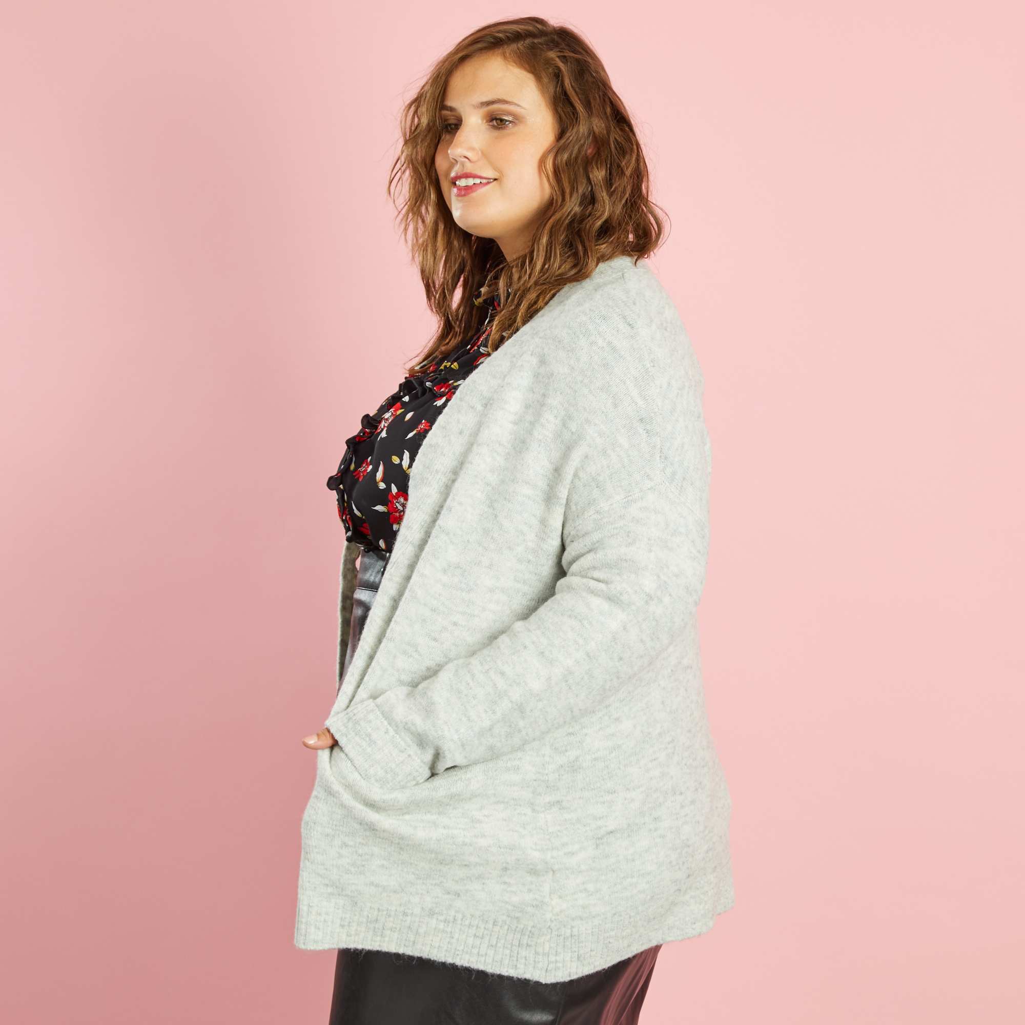 Chaqueta de punto con botones Tallas grandes mujer gris Kiabi 25,00€