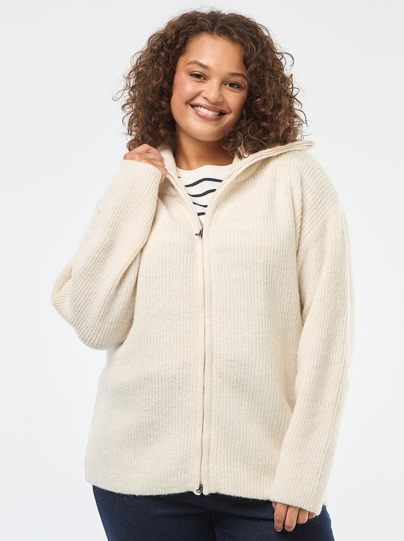 Chaqueta de punto con cremallera y cuello chimenea Beige - Kiabi