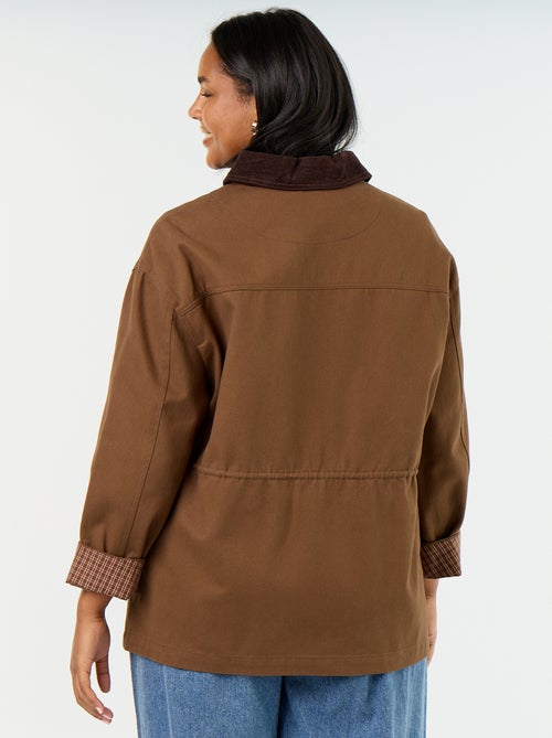 Chaqueta de sarga con cuello de terciopelo - Kiabi Chaqueta de sarga con cuello de terciopelo - Kiabi