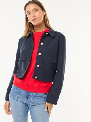 Chaqueta de traje con botones dorados corte cropped