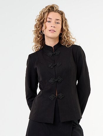 Chaqueta de traje con detalle el en cierre