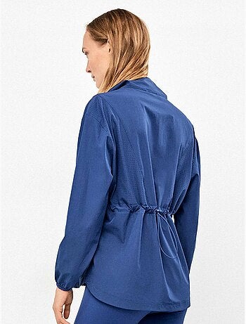 Chaqueta deportiva con cremallera y ajuste en cintura