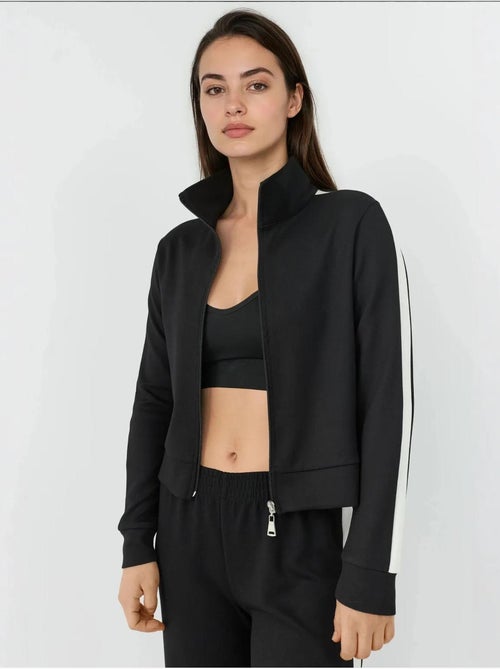 Chaqueta deportiva de cuello alto de modal suave al tacto hiccup - Kiabi Chaqueta deportiva de cuello alto de modal suave al tacto hiccup - Kiabi