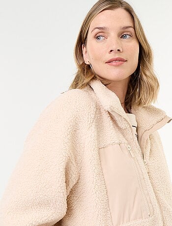 Chaqueta efecto borreguito de maternidad y porteo