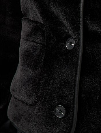 Chaqueta efecto peluche cuello redondo