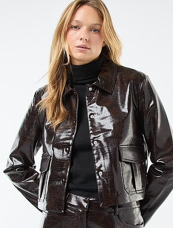 Chaqueta en imitación de cuero 'piel de serpiente'