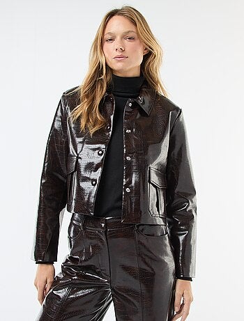Chaqueta en imitación de cuero 'piel de serpiente'