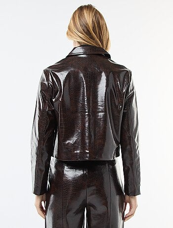 Chaqueta en imitación de cuero 'piel de serpiente'