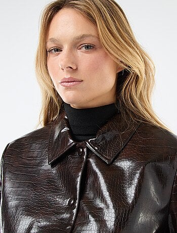 Chaqueta en imitación de cuero 'piel de serpiente'