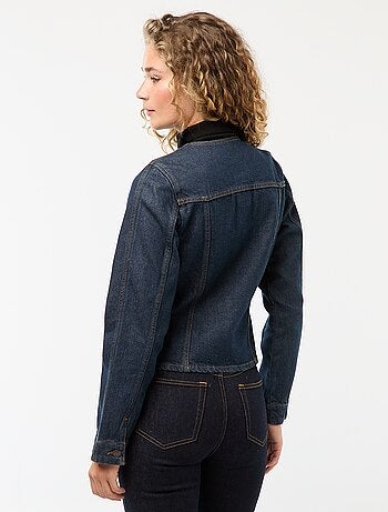 Chaqueta entallada de denim crudo