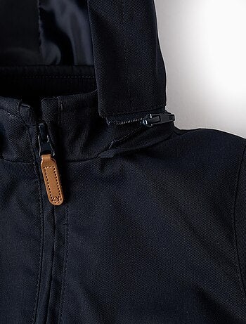 Chaqueta entretiempo con capucha desmontable