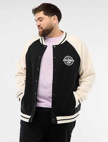 Chaqueta estilo universitario mangas raglán