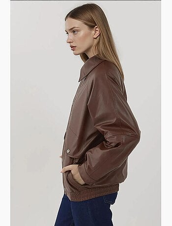Chaqueta extragrande de piel sintética con bolsillos hiccup