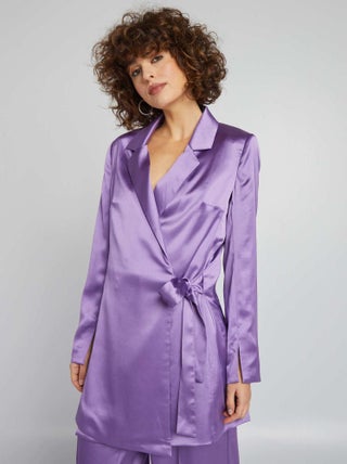 Chaqueta larga de raso