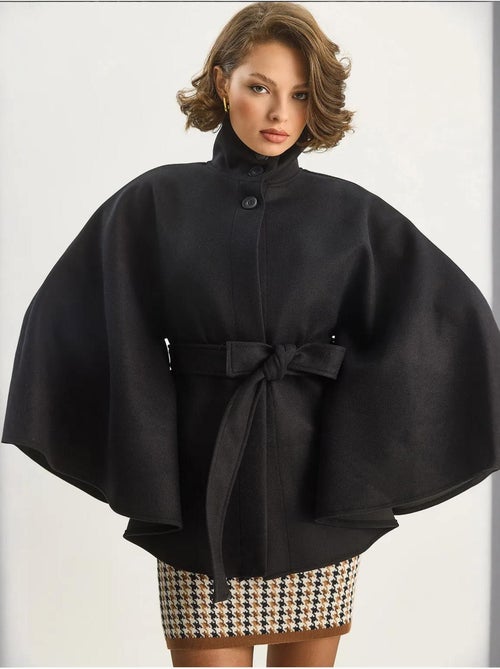 Chaqueta larga texturizada con cierre de botones lucci - Kiabi Chaqueta larga texturizada con cierre de botones lucci - Kiabi