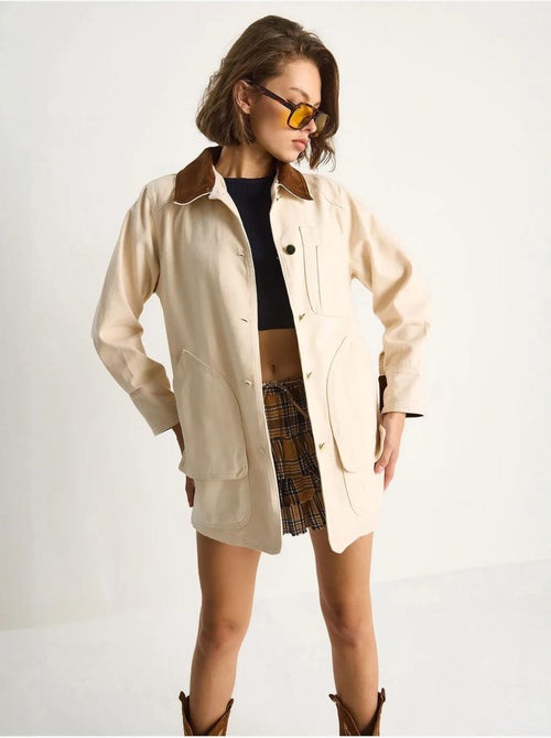 Chaqueta midi abotonada de ante sintético con cuello de camisa lucci - Kiabi Chaqueta midi abotonada de ante sintético con cuello de camisa lucci - Kiabi