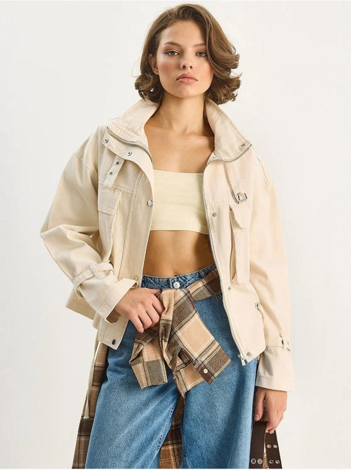 Chaqueta oversize de algodón gabardina con cierre de botones lucci - Kiabi Chaqueta oversize de algodón gabardina con cierre de botones lucci - Kiabi