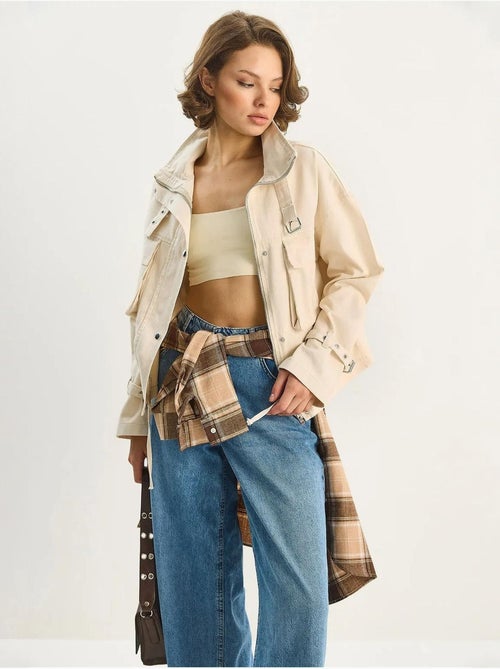 Chaqueta oversize de algodón gabardina con cierre de botones lucci - Kiabi Chaqueta oversize de algodón gabardina con cierre de botones lucci - Kiabi