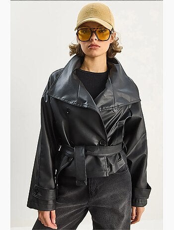 Chaqueta oversize de piel sintética con cierre de botones lucci