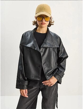 Chaqueta oversize de piel sintética con cierre de botones lucci