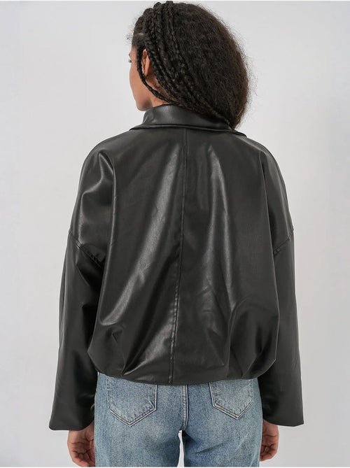Chaqueta oversize de piel sintética con cinturón bdart - Kiabi Chaqueta oversize de piel sintética con cinturón bdart - Kiabi