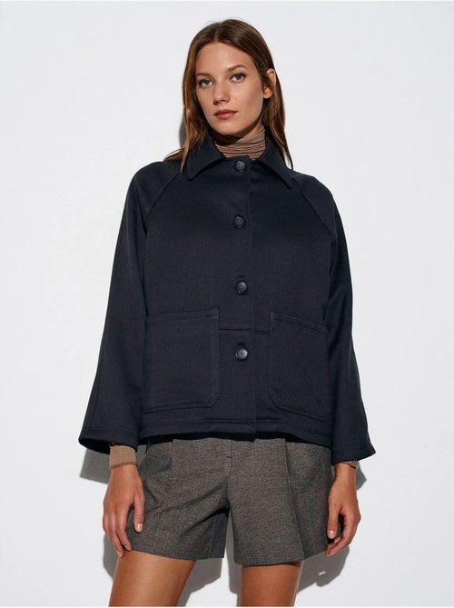 Chaqueta oversize de tejido con efecto peluche con botones - Kiabi Chaqueta oversize de tejido con efecto peluche con botones - Kiabi