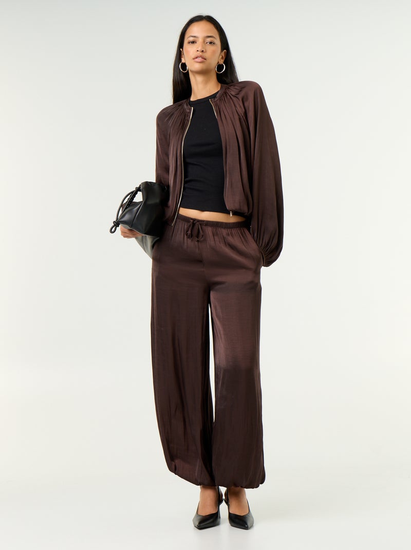 Chaqueta satinada lisa de corte globo Marron - Kiabi