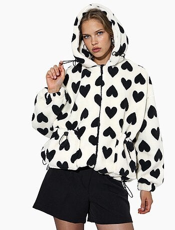 Chaqueta sherpa con estampado de corazones hiccup