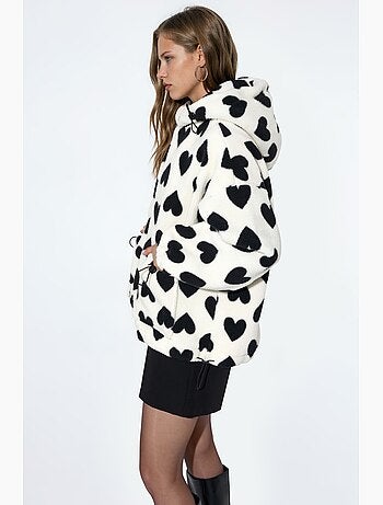 Chaqueta sherpa con estampado de corazones hiccup