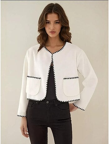 Chaqueta sin cuello con costura en contraste