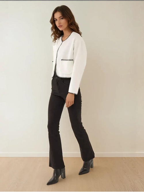 Chaqueta sin cuello con costura en contraste - Kiabi Chaqueta sin cuello con costura en contraste - Kiabi