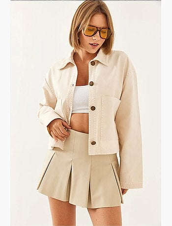 Chaqueta tejida corta bordada con cuello camisero lucci