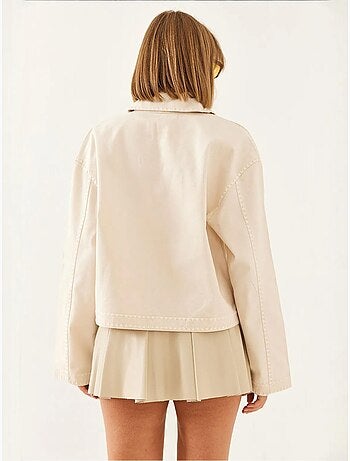 Chaqueta tejida corta bordada con cuello camisero lucci