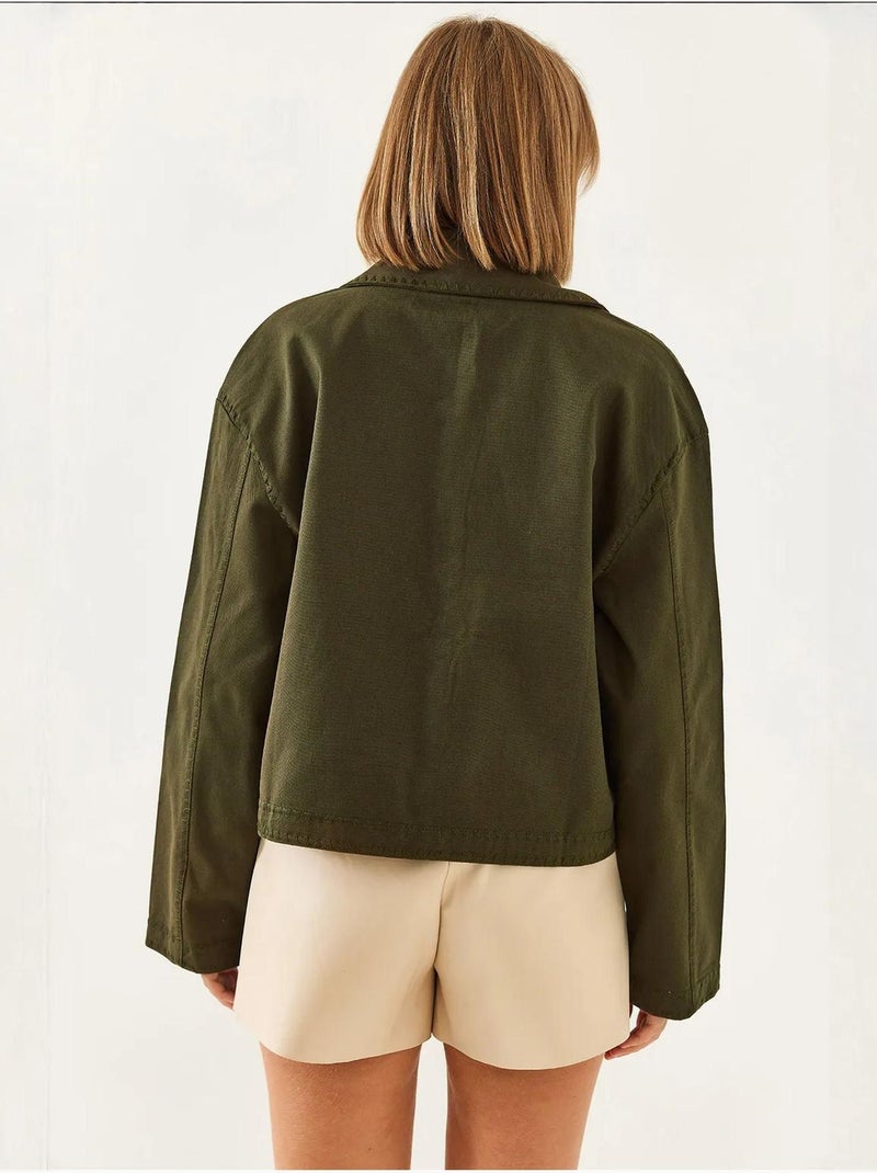 Chaqueta tejida corta bordada con cuello camisero lucci Caqui - Kiabi